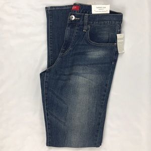 GUESS Tapered Slim Halsted Fit